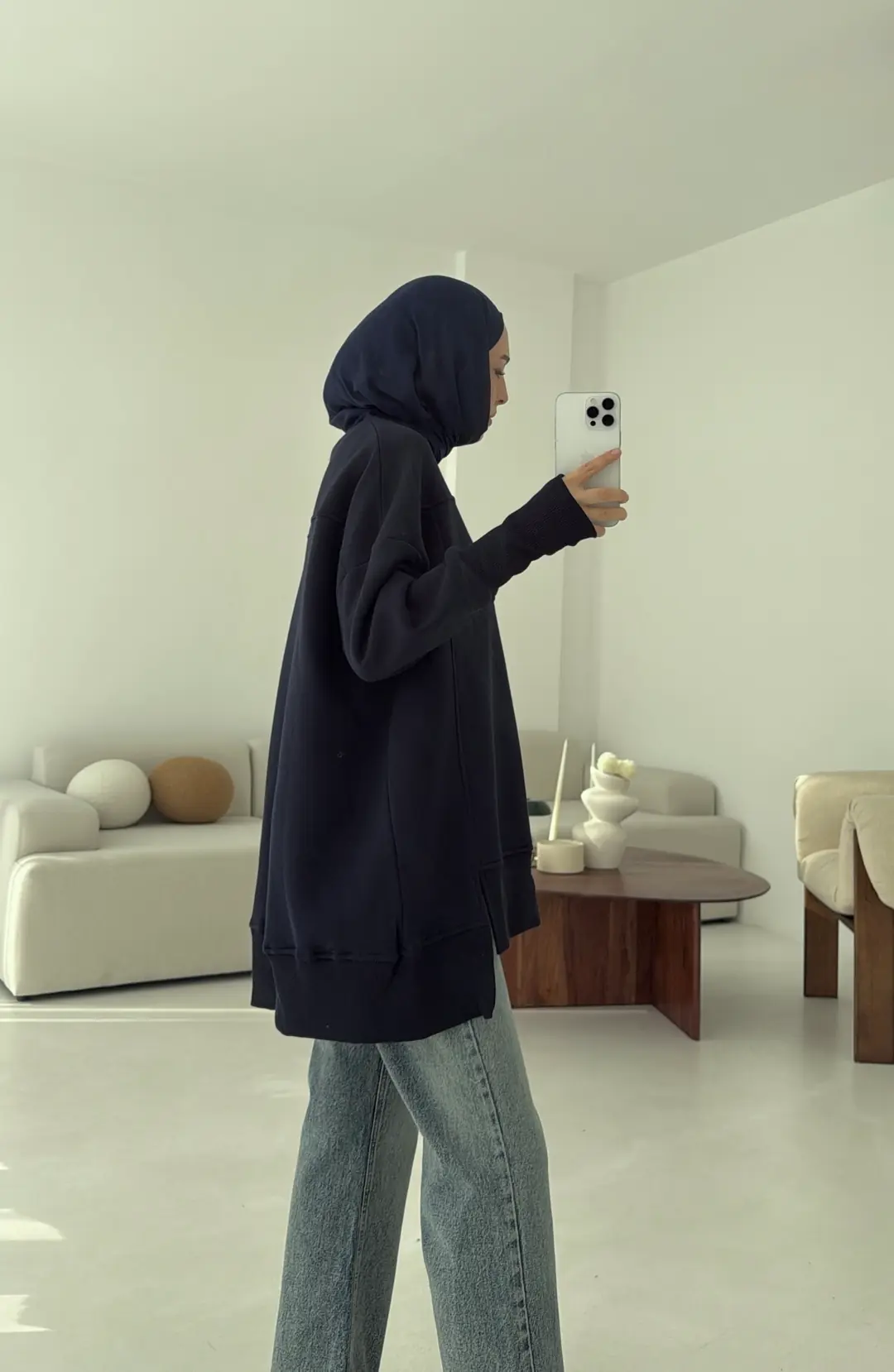 Parmak Geçmeli Asimetri Kesim Sweat Lacivert - Görsel 3