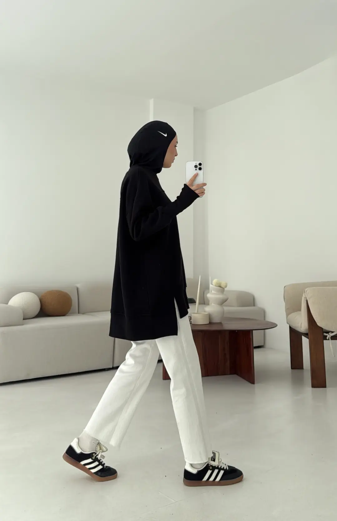 Parmak Geçmeli Asimetri Kesim Sweat Siyah - Görsel 3