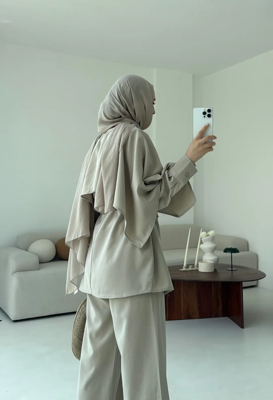 Pelerin Detay Gömlekli Takım Taş