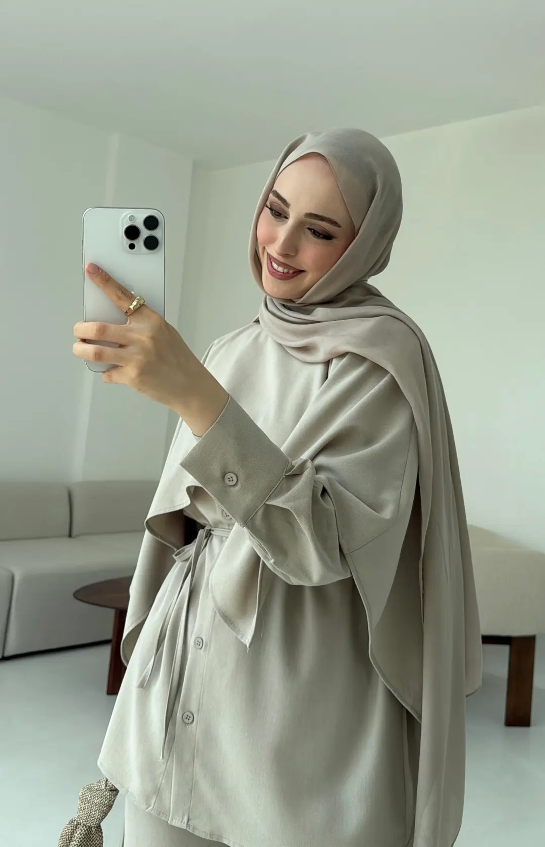 Pelerin Detay Gömlekli Takım Taş - Görsel 5