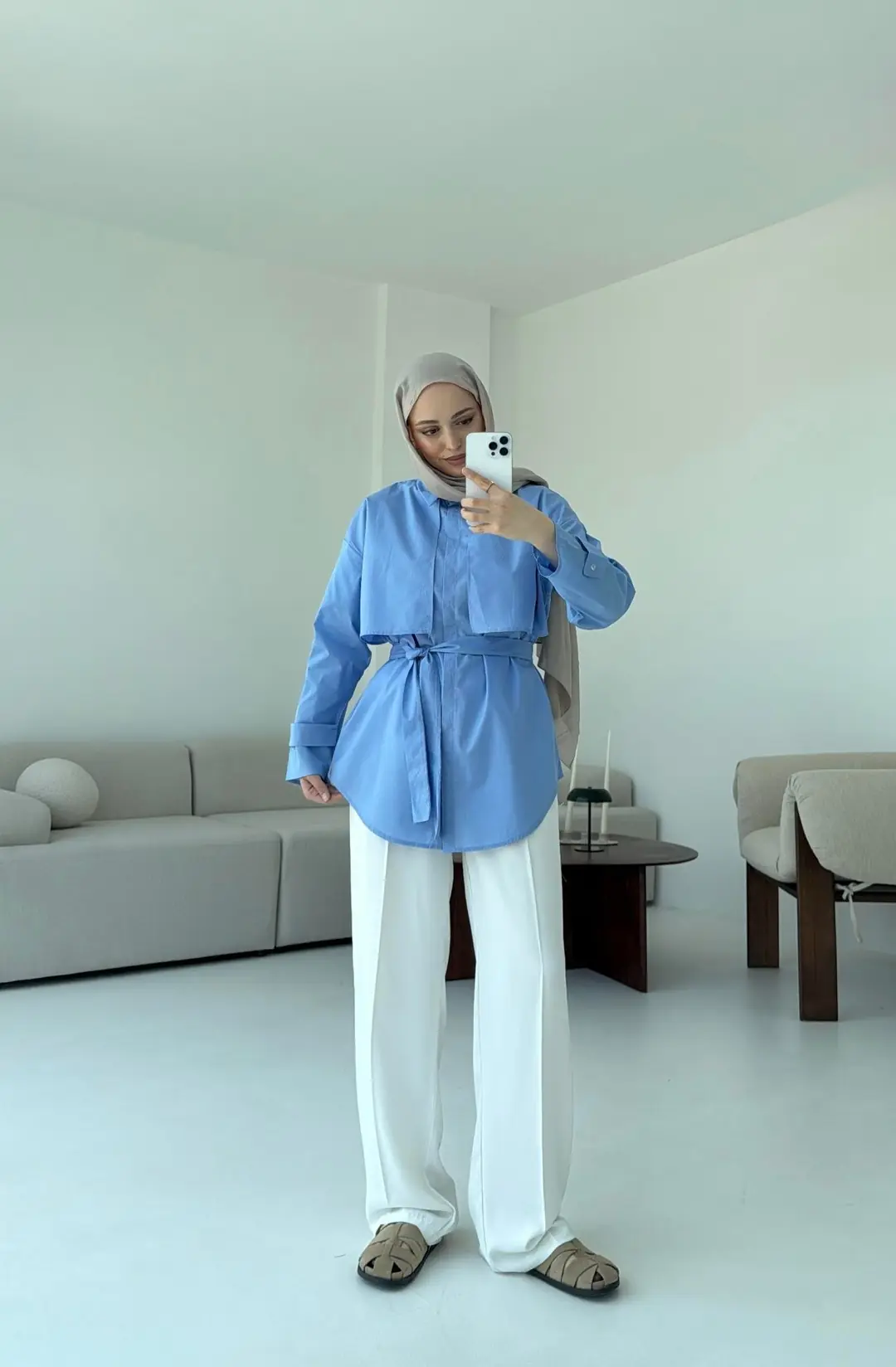 Pelerinli Mavi Gömlek - Görsel 5