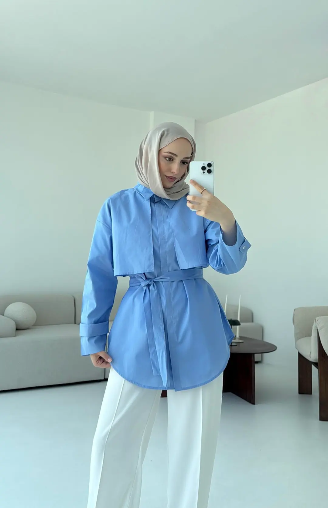 Pelerinli Mavi Gömlek - Görsel 6