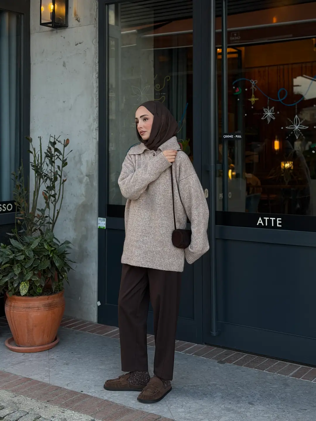 Premium Kalın Yakalı Kazak Vizon - Görsel 4