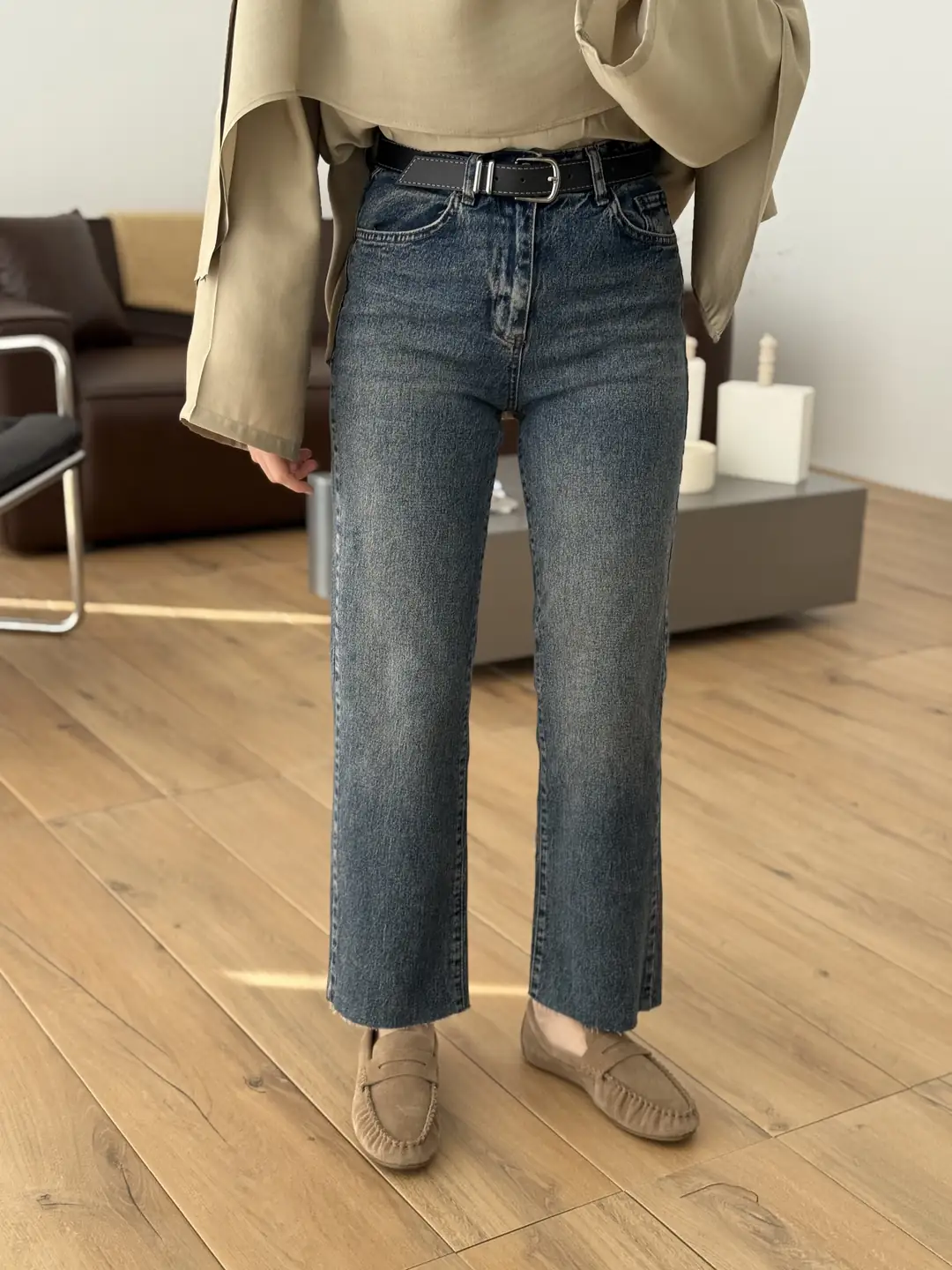 Premium Paçası Kesik Jean Siyah Kemerli 102 - Görsel 2