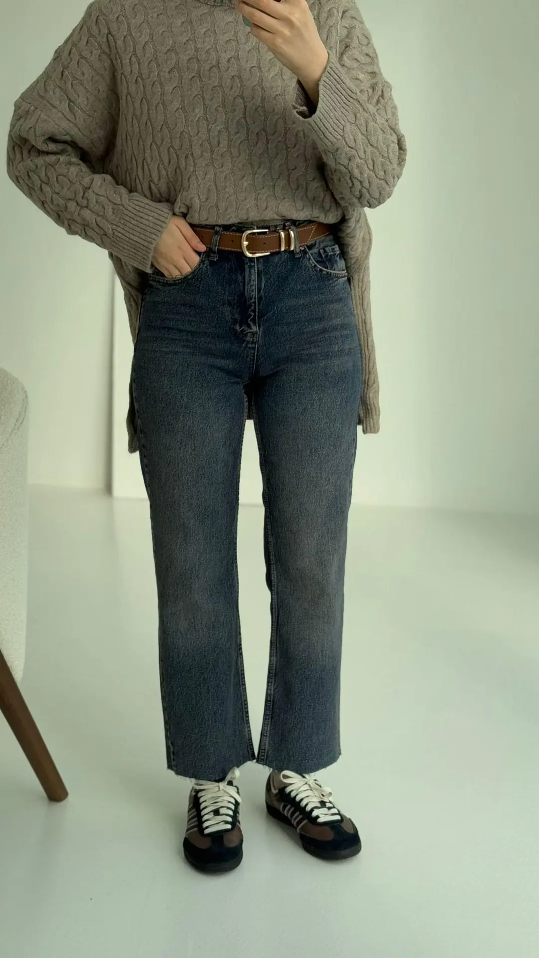 Premium Paçası Kesik Kemerli Jean