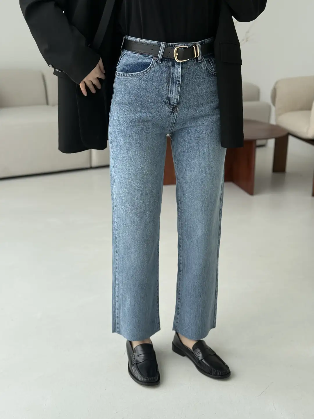 Premium Paçası Kesik Kemerli Jean 123-1