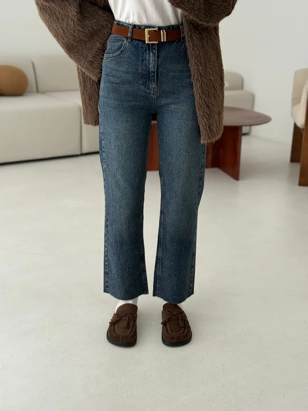 Premium Paçası Kesik Kemerli Jean 249