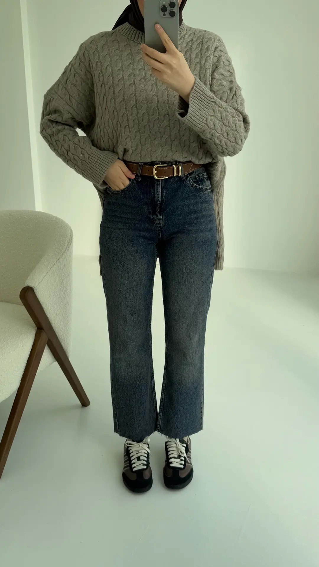 Premium Paçası Kesik Kemerli Jean - Görsel 4