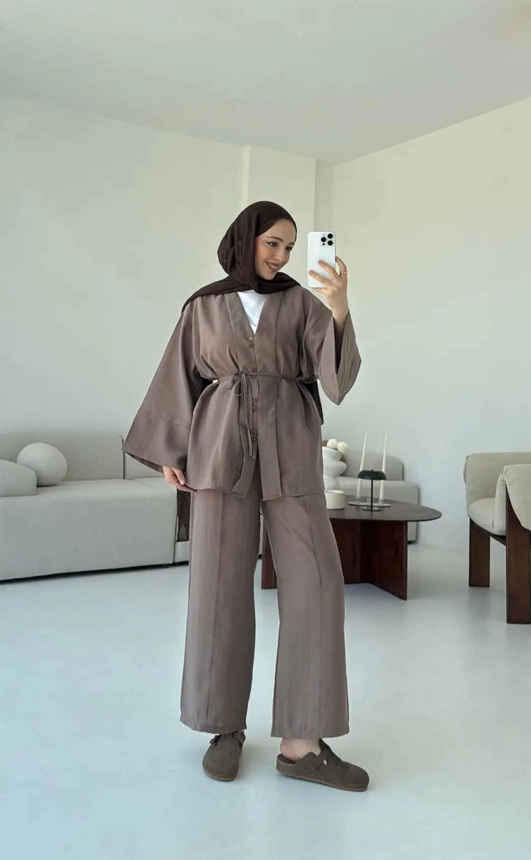 Şal Yaka Düğmeli Takım Vizon - Görsel 2