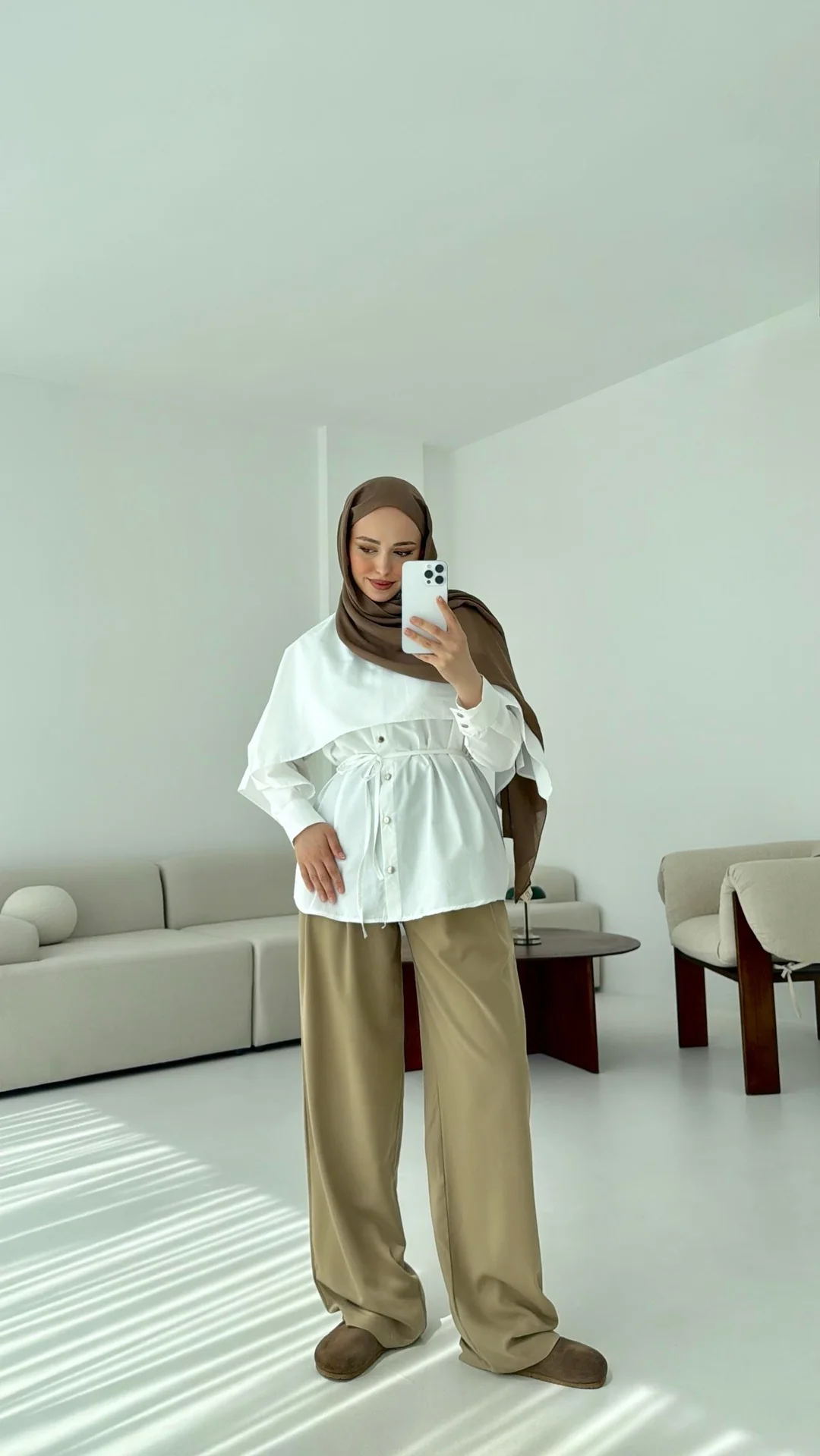 Seyyar Pelerinli Gömlek Beyaz - Görsel 3