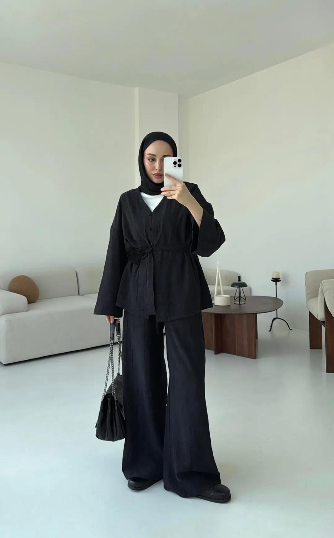 Siyah Bağlamlı Takım - Görsel 5