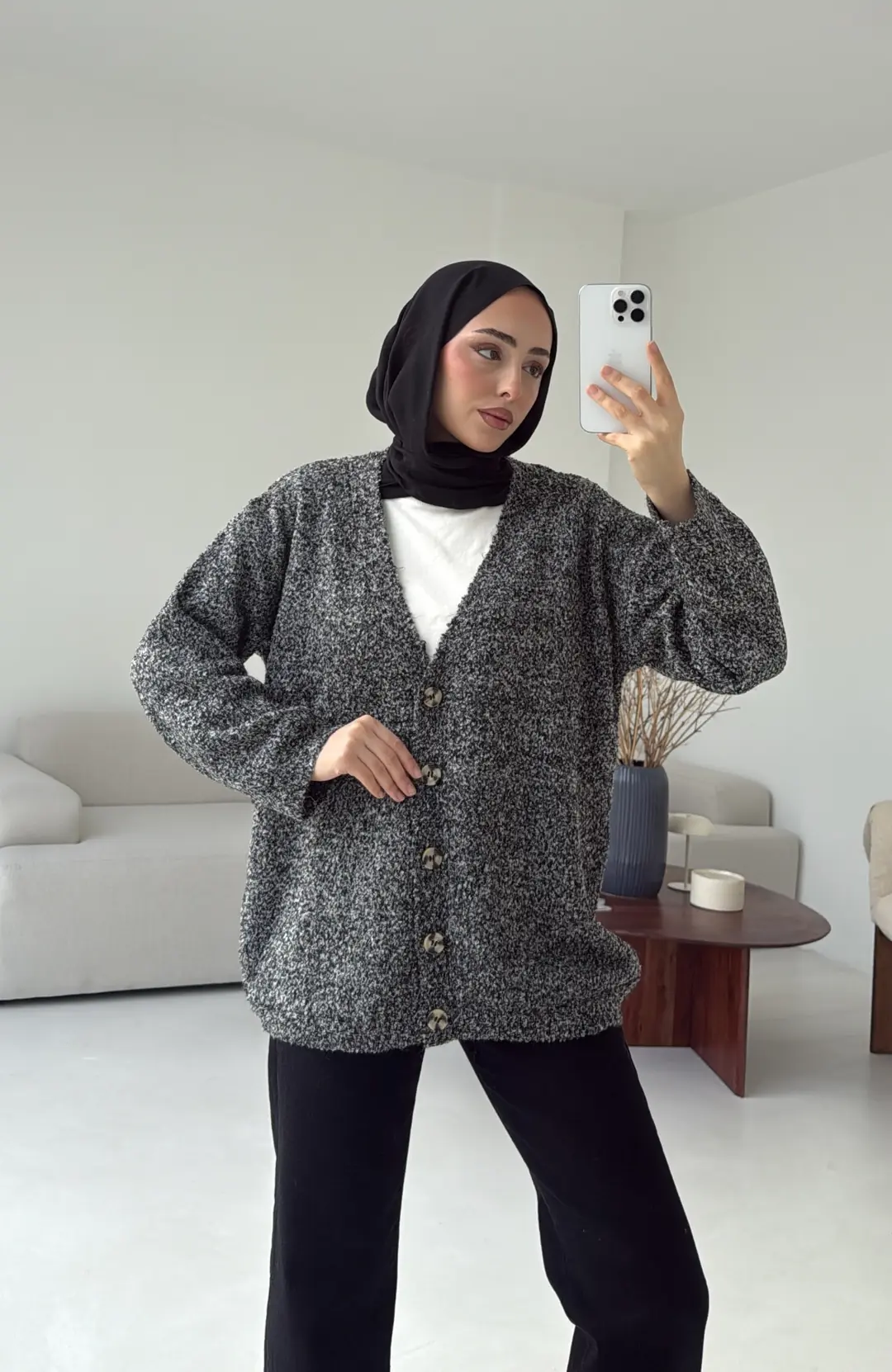 Siyah Benekli Hırka - Görsel 3