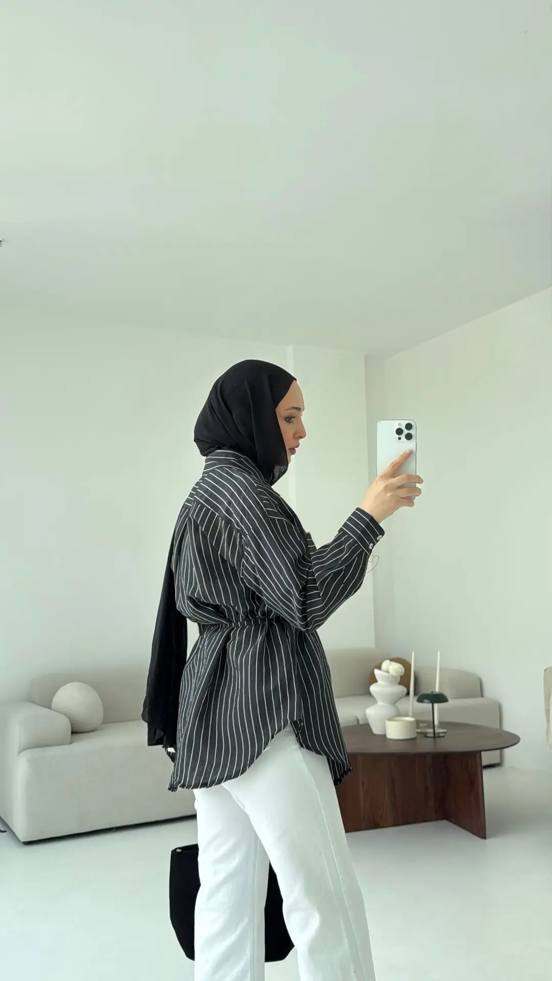 Siyah Çizgili Bağlamalı Gömlek - Görsel 2