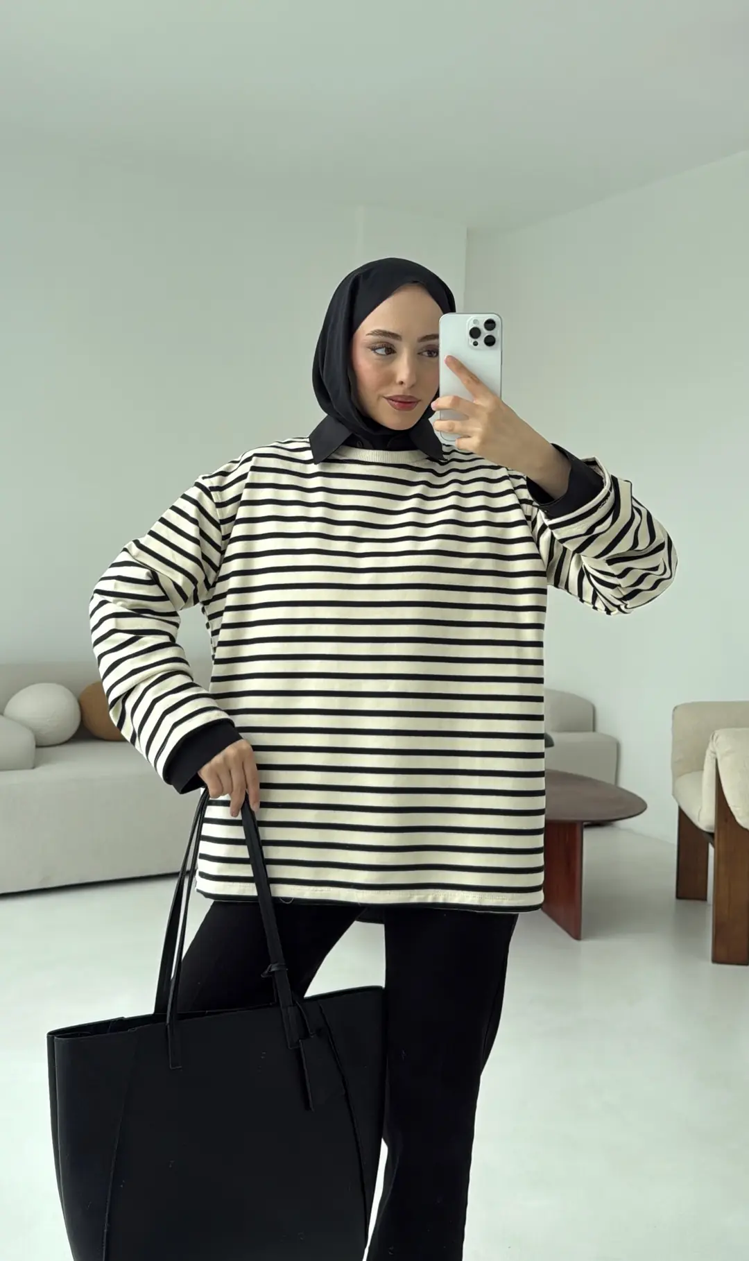 Siyah Çizgili Sweat - Görsel 4