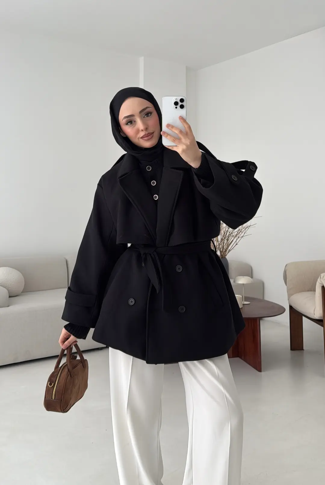 Siyah Düğmeli Kol Manşetli Kaşe Kaban - Görsel 8