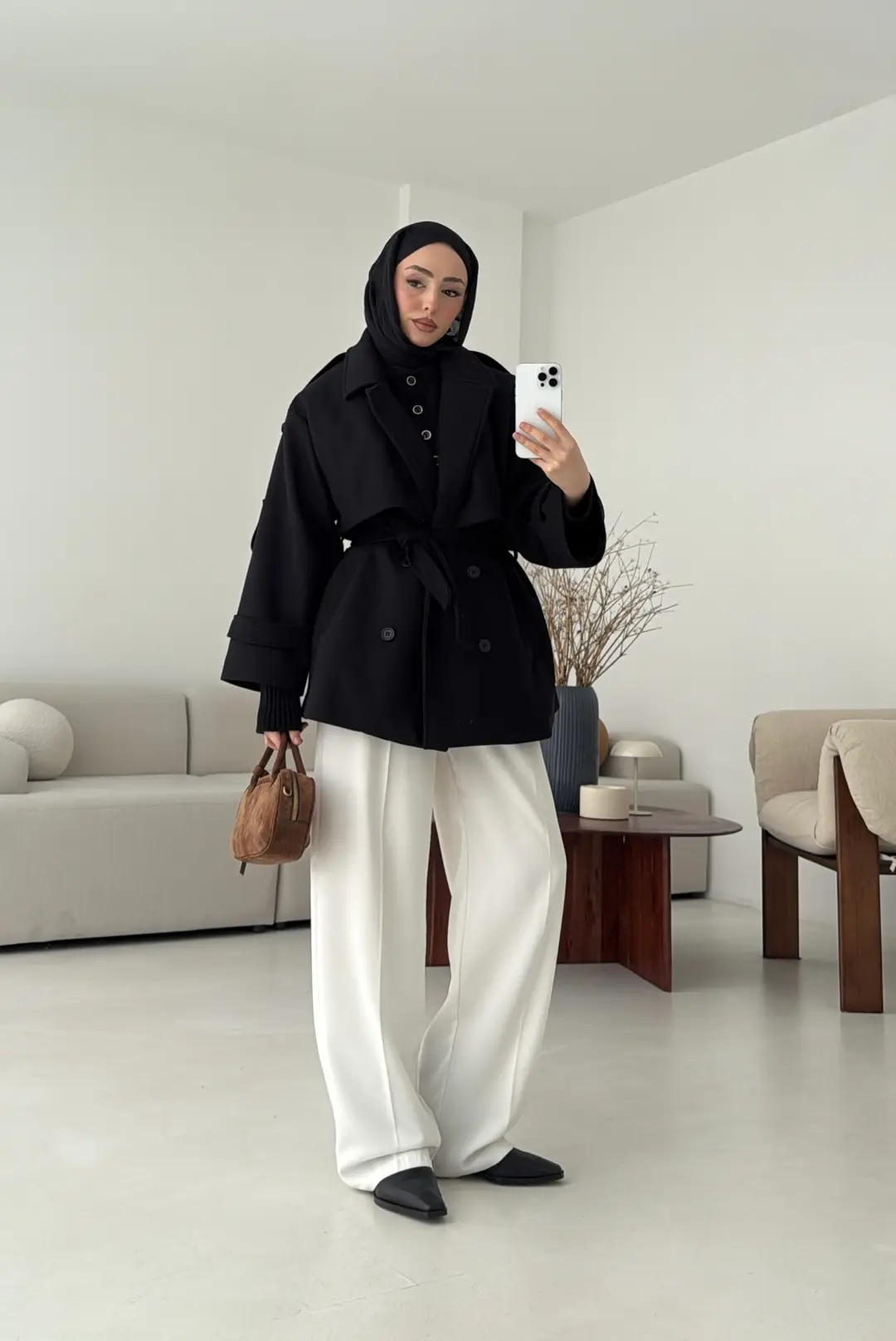 Siyah Düğmeli Kol Manşetli Kaşe Kaban - Görsel 9