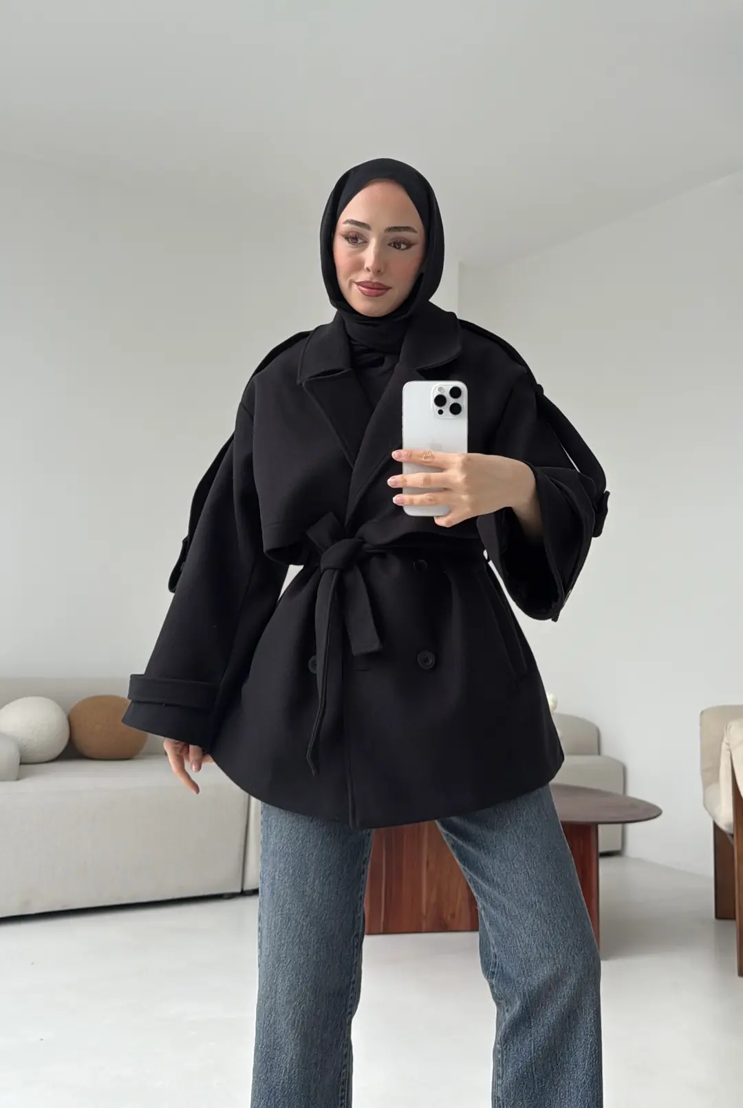 Siyah Düğmeli Kol Manşetli Kaşe Kaban - Görsel 7