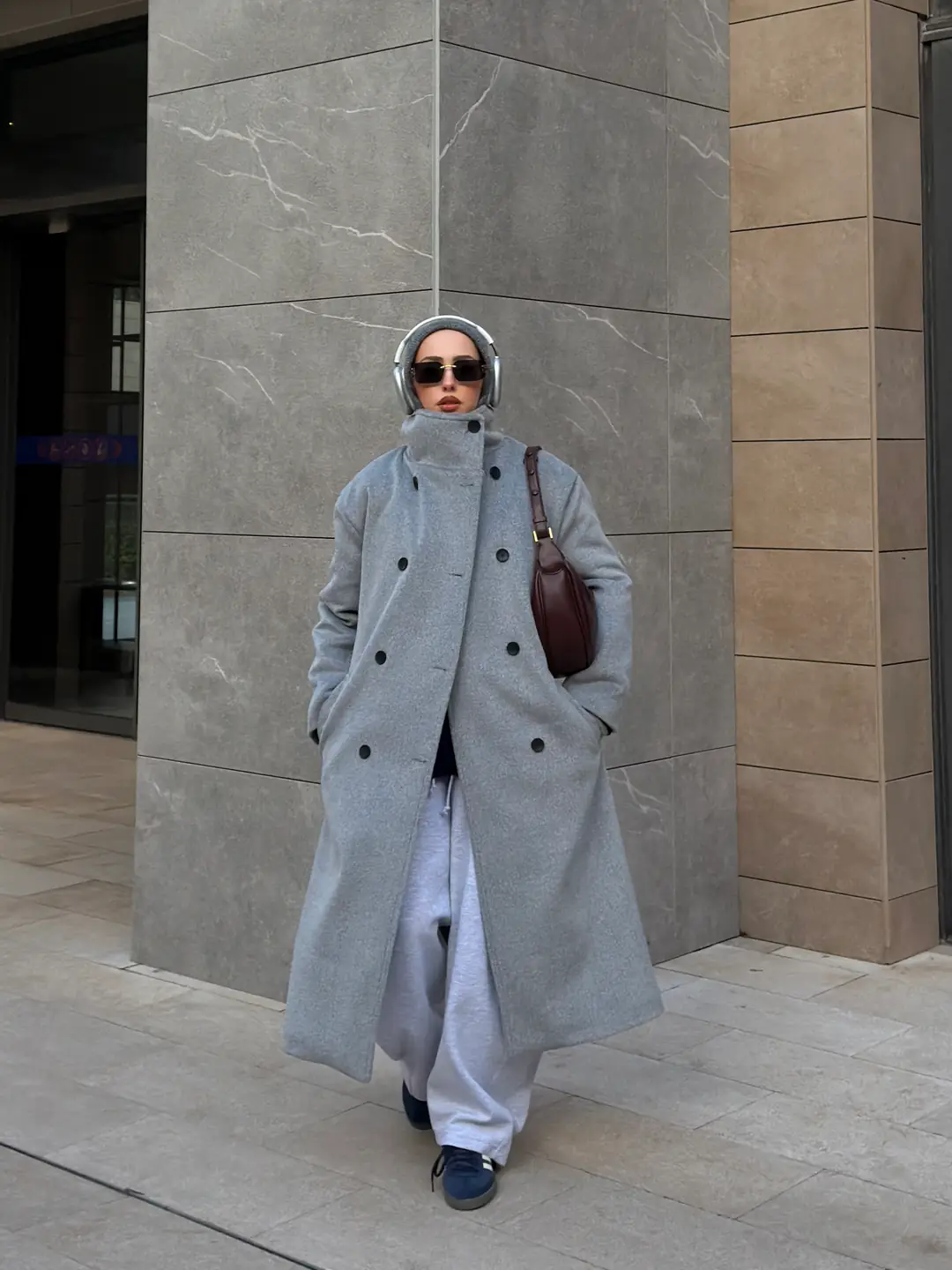 Siyah Düğmeli Yakalı Kaban Gri - Görsel 7