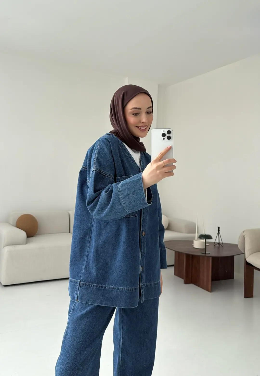 V Yaka Düğmeli Denim Takım - Görsel 3