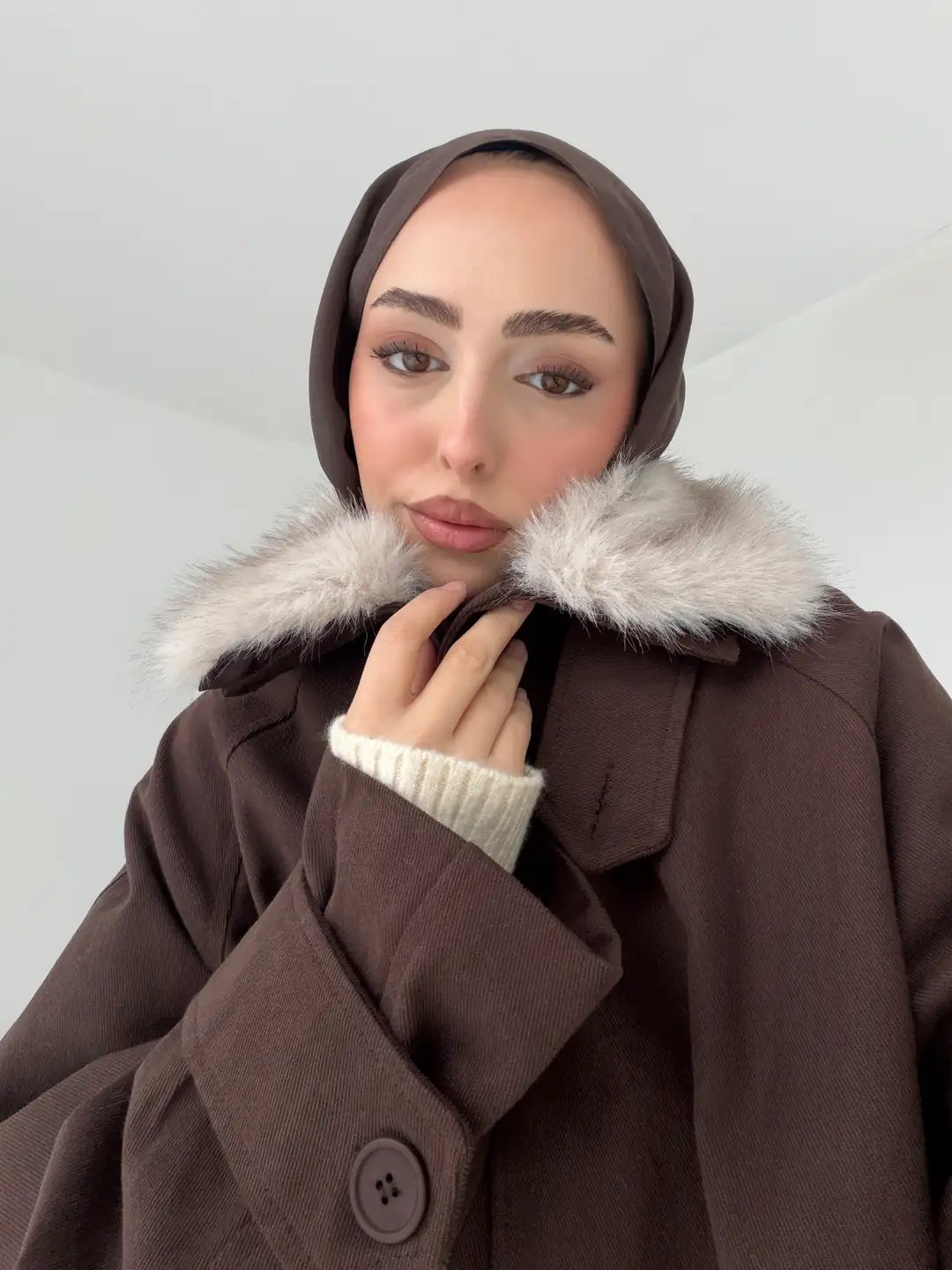 Yakası Kürk Detay Gabardin Ceket - Görsel 10