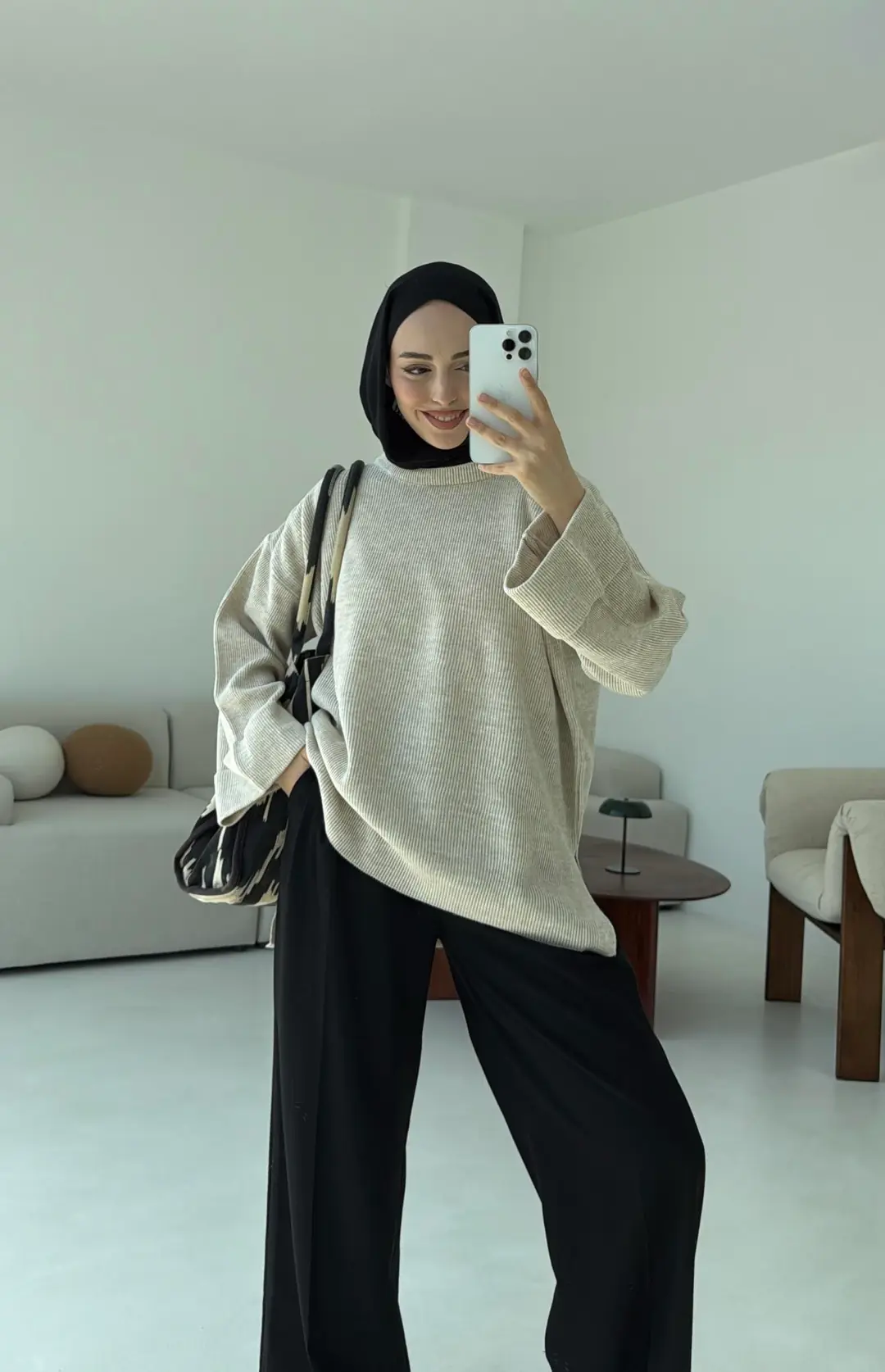 Yanı Yırtmaçlı Triko Kazak Bej