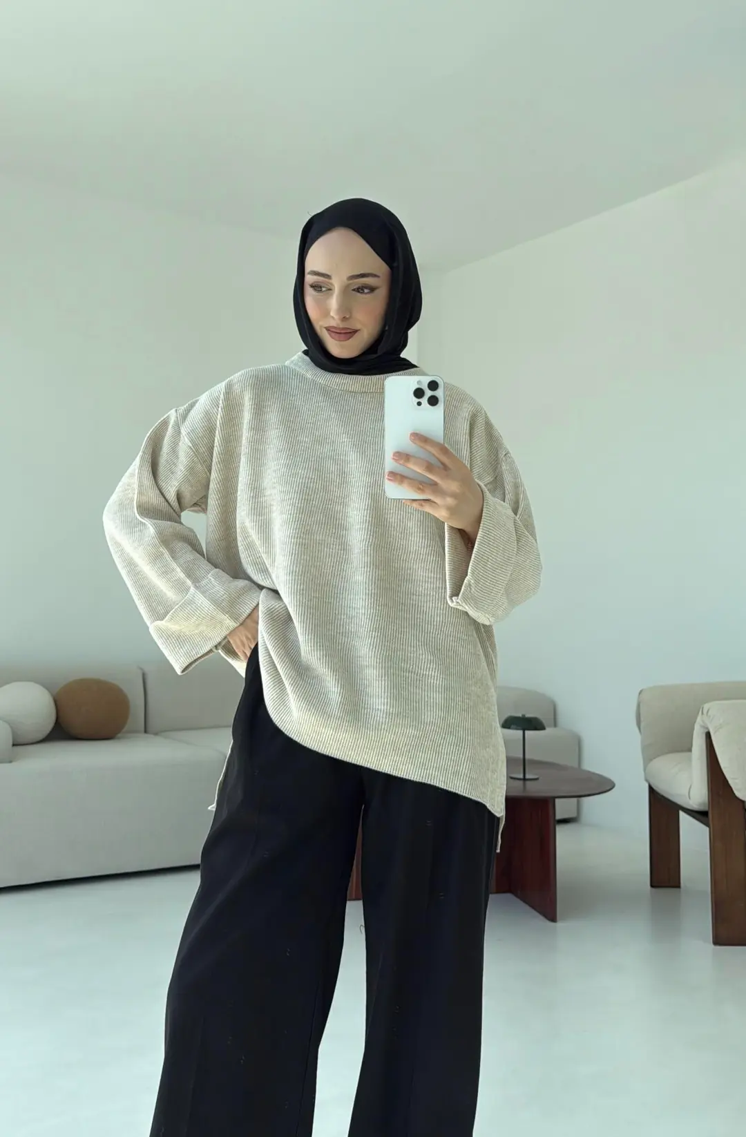 Yanı Yırtmaçlı Triko Kazak Bej - Görsel 9