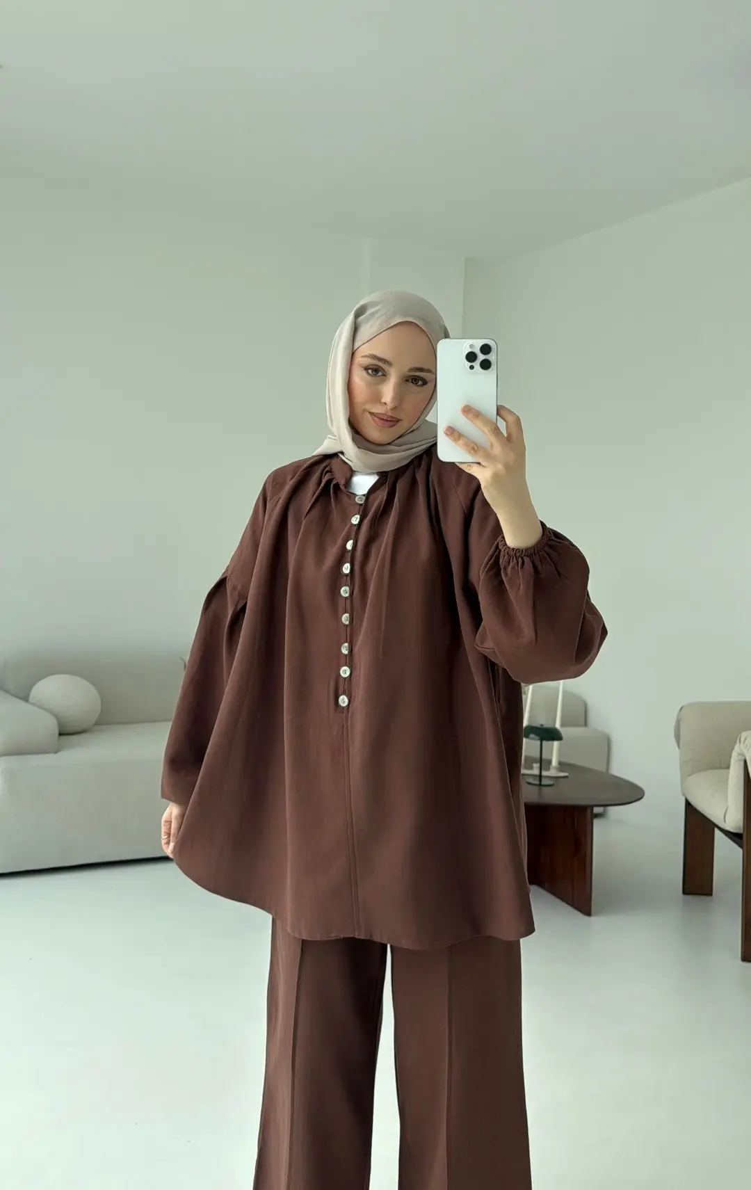 Yarım Düğme Detaylı Takım Kahve - Görsel 7