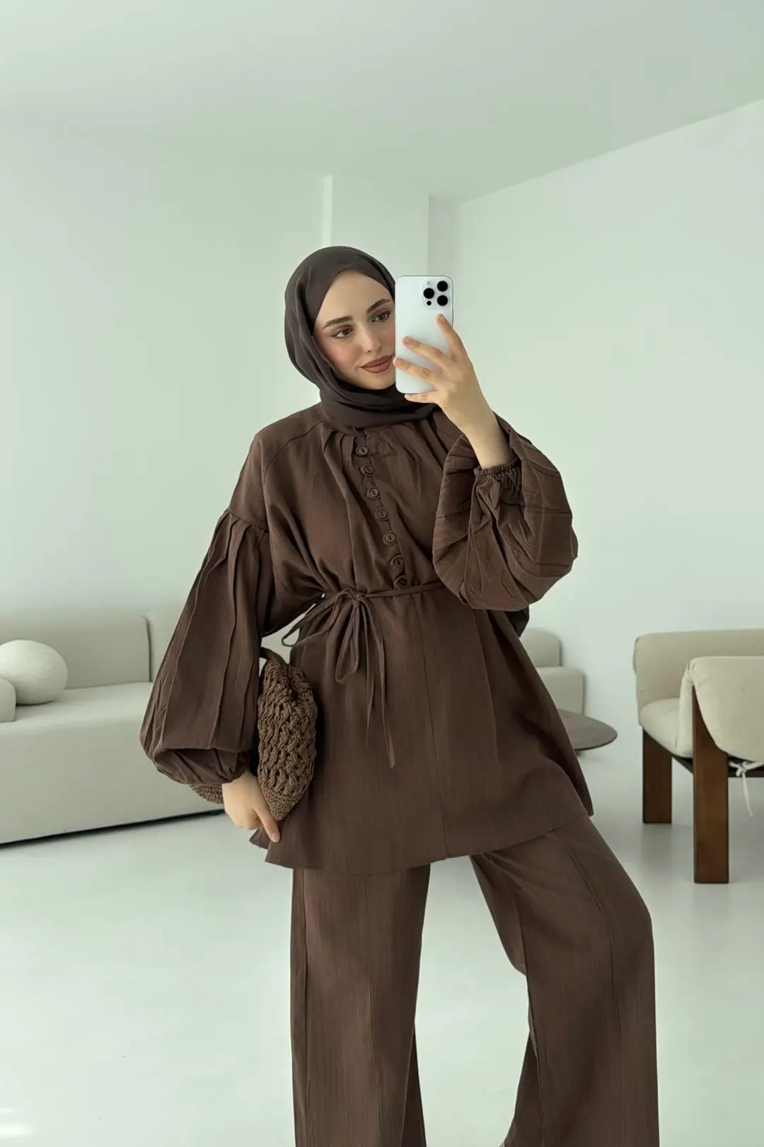 Yarım Düğme Detaylı Takım Kahve