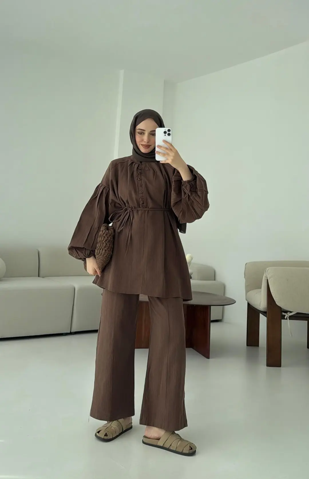 Yarım Düğme Detaylı Takım Kahve - Görsel 9