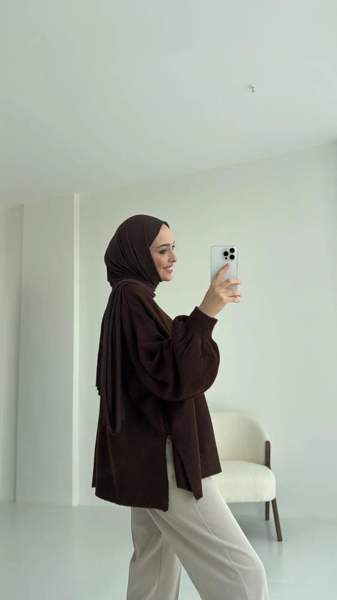 Yırtmaç Detay Balon Kol Triko Kahve - Görsel 3