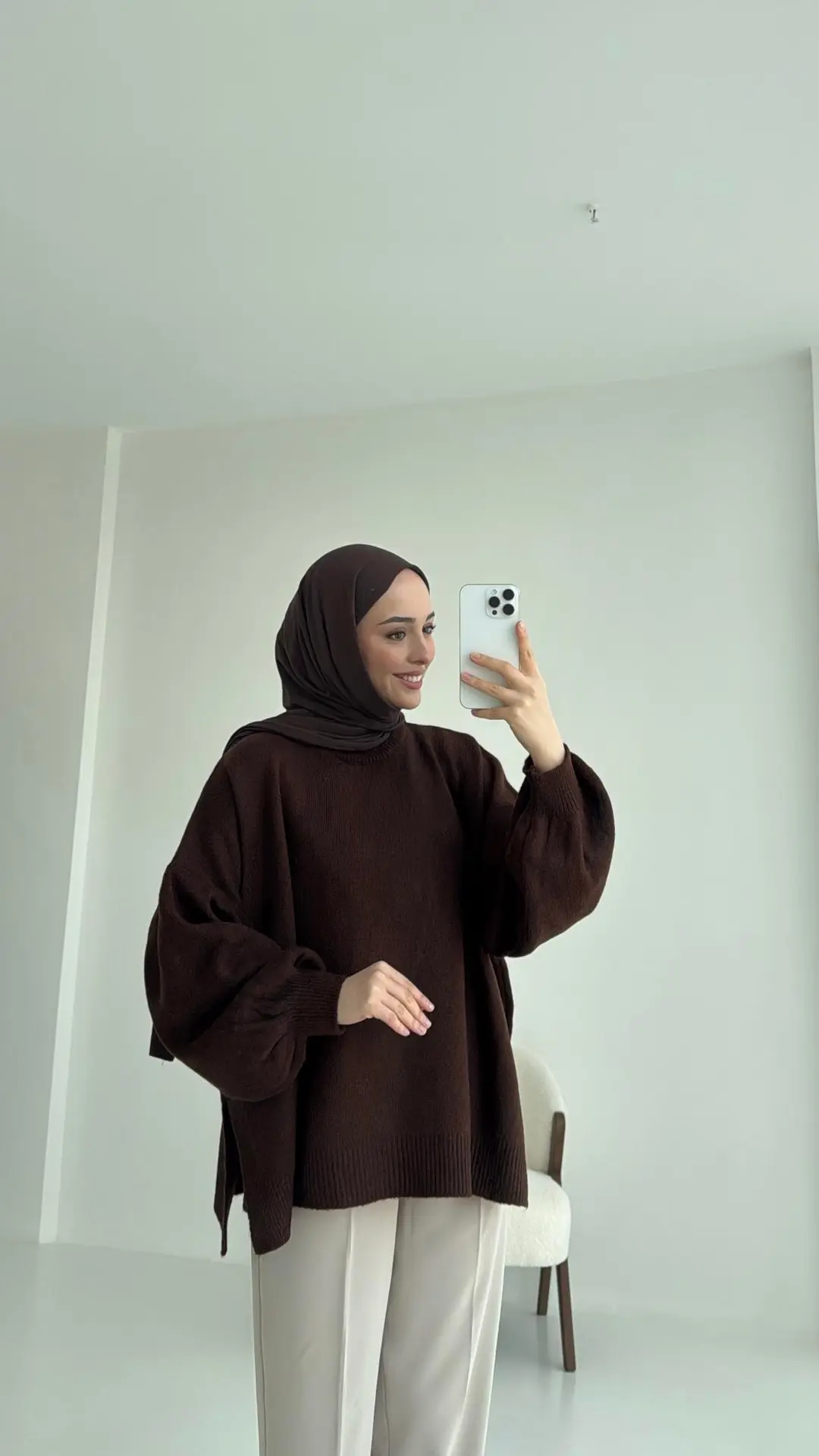 Yırtmaç Detay Balon Kol Triko Kahve - Görsel 4