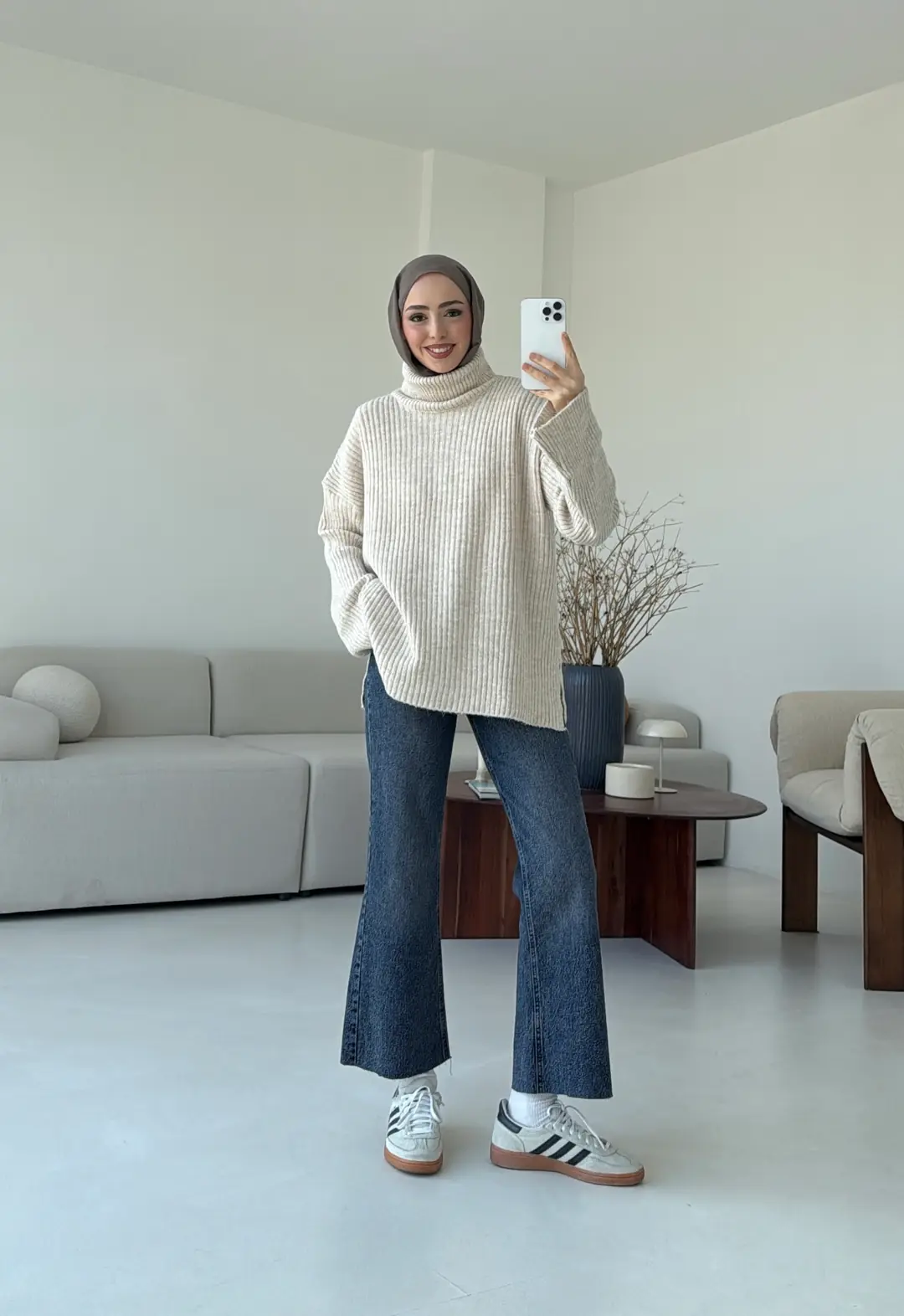 Yırtmaç Detay Flare Triko Kazak Bej - Görsel 3