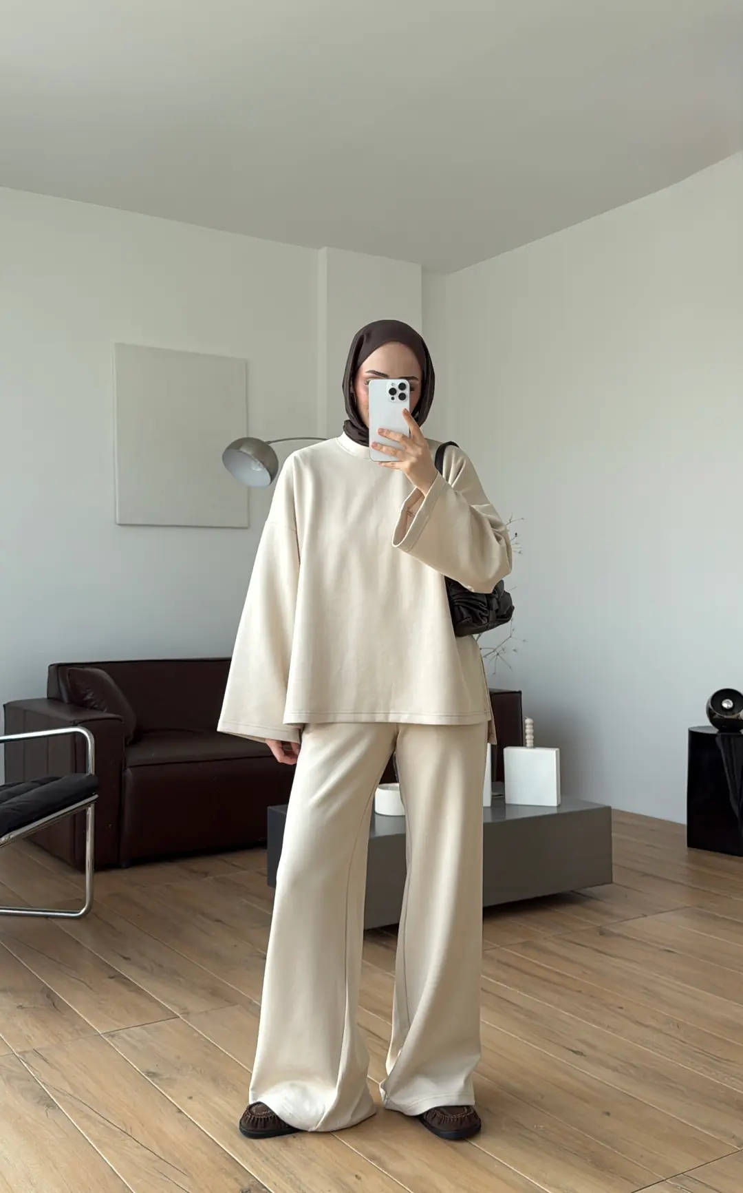 Yırtmaç Detay Takım Mevsimlik Takım Bej - Görsel 2