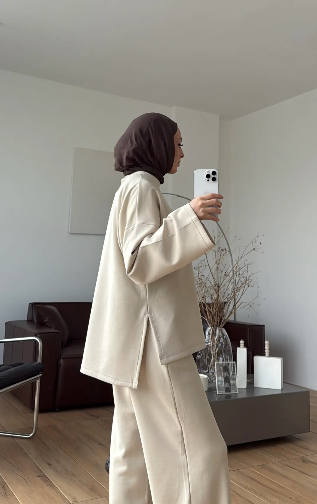 Yırtmaç Detay Takım Mevsimlik Takım Bej - Görsel 3