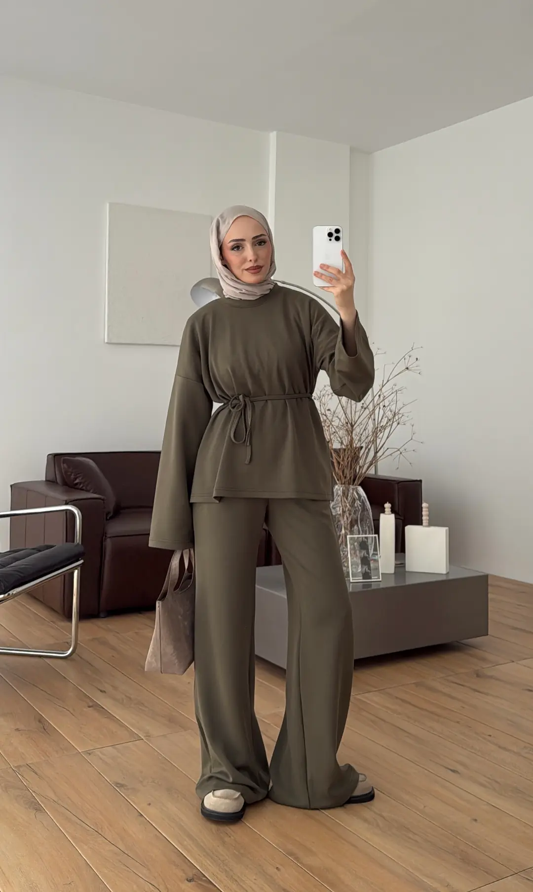 Yırtmaç Detay Takım Mevsimlik Takım Haki