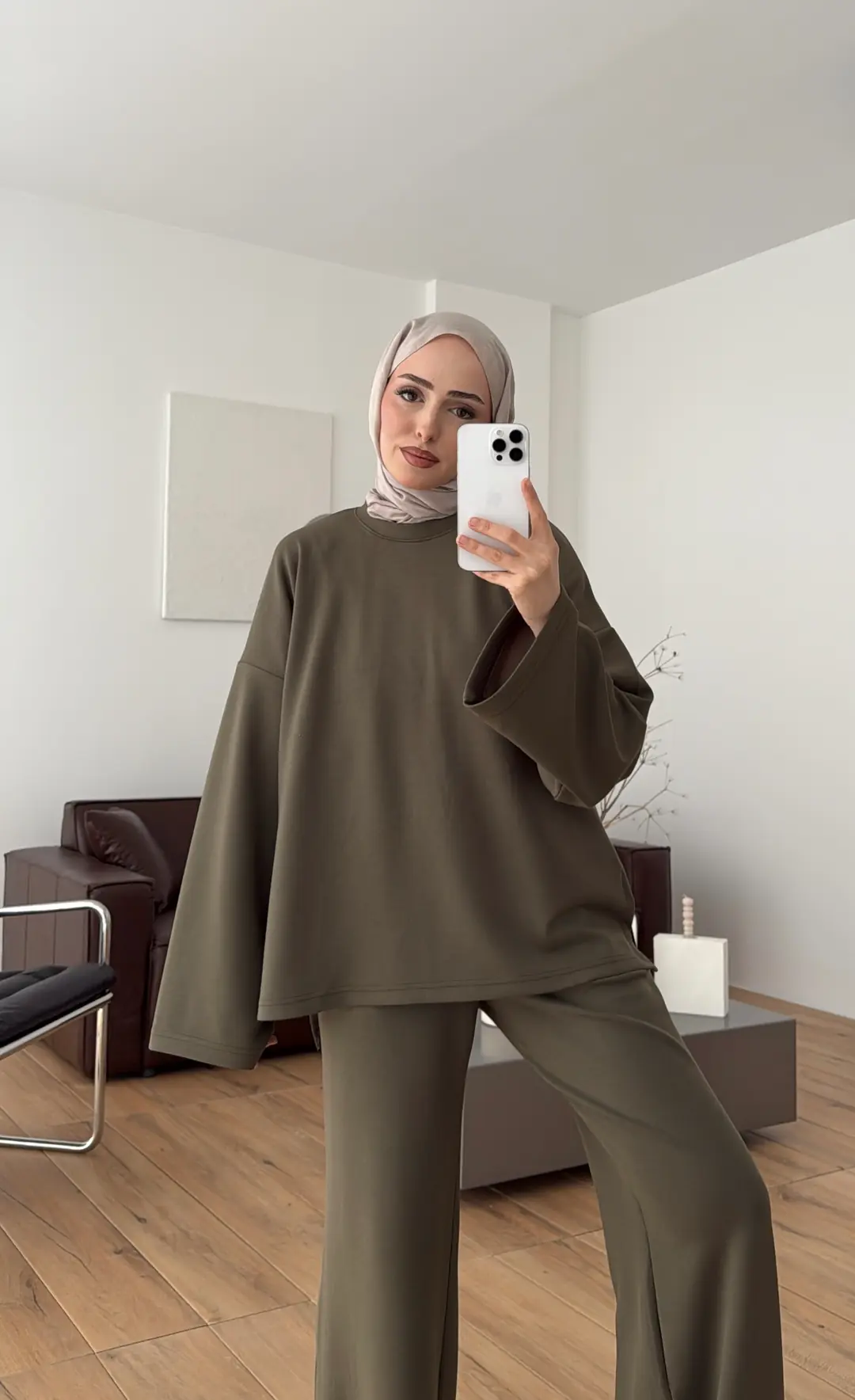 Yırtmaç Detay Takım Mevsimlik Takım Haki - Görsel 4