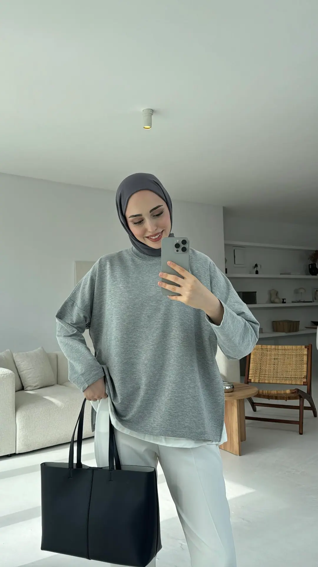 Yırtmaç Detaylı Sweatshirt Gri - Görsel 2